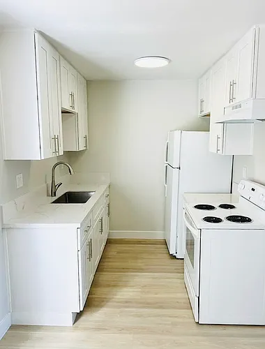 2518 F Ave #3 Photo 1