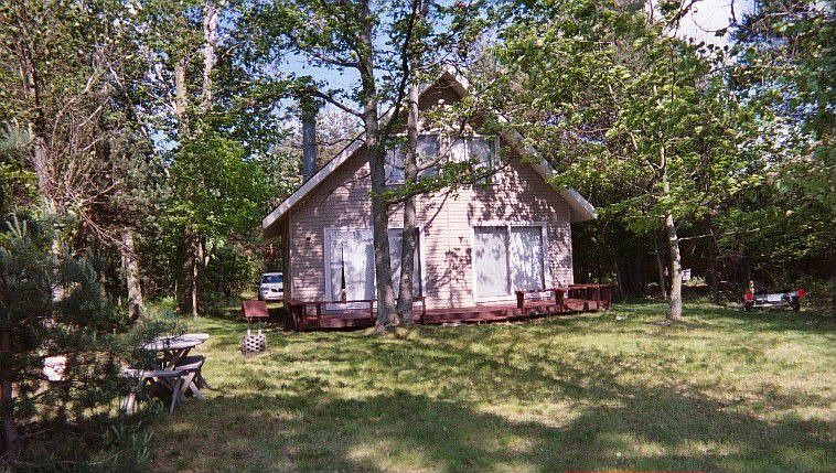 1st image of 10090 Holly Ln