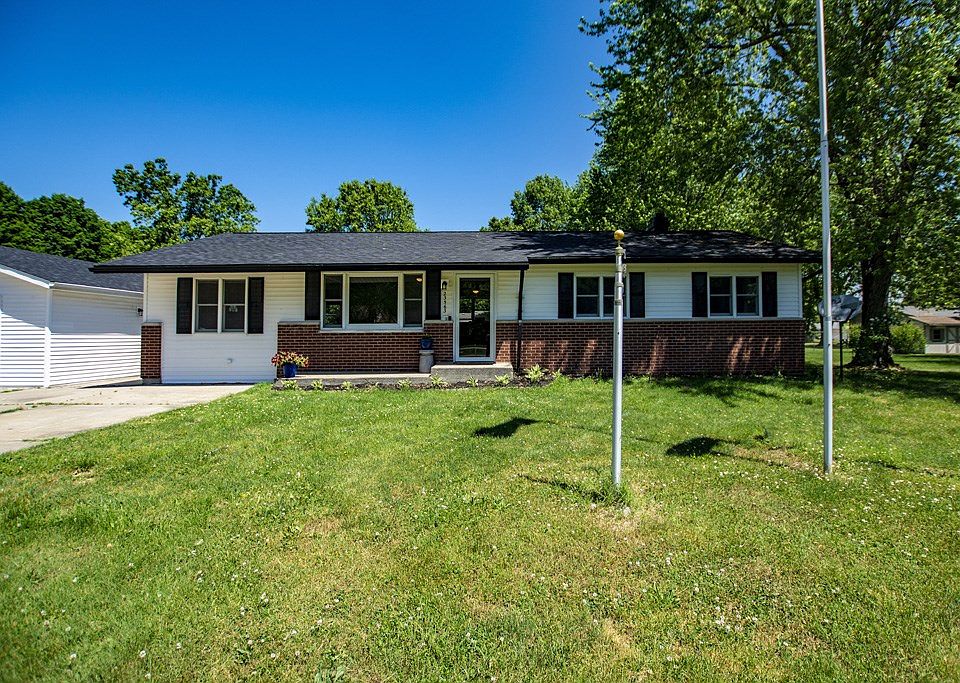 1st image of 23563 Greenwood Blvd