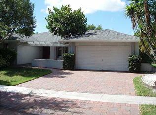 7640 Plantation Rd, Plantation, FL 33324