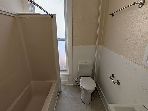 5th image of 1428 Rufer Ave APT 1
