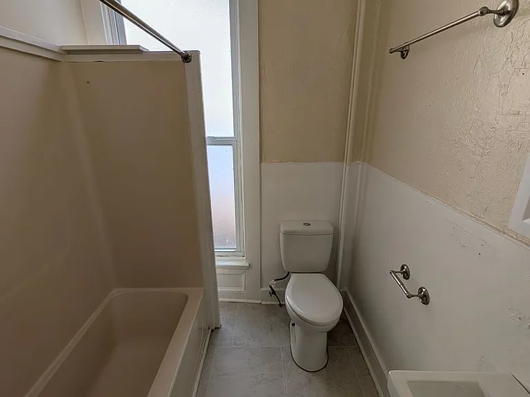 1428 Rufer Ave — Photo 5