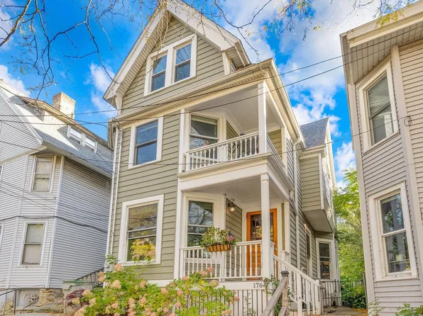 1764 North Astor STREET, Milwaukee, WI 53202