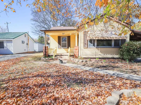 2637 Fairmont St, Paducah, KY 42003