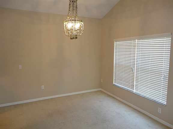 4th image of 11851 Derbyshire Dr