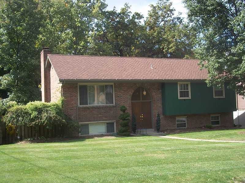 1st image of 9091 Meadow Oaks Dr