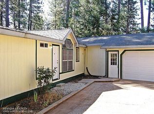 11930 Paradise Ln, Grass Valley, CA 95945