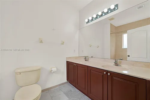 8566 SW 214th Way Photo 1