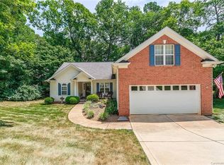 8306 Poplar Grove Cir, Waxhaw, NC 28173