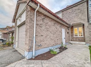 63 Chalfield Ln, Mississauga, ON L4Z 1K8