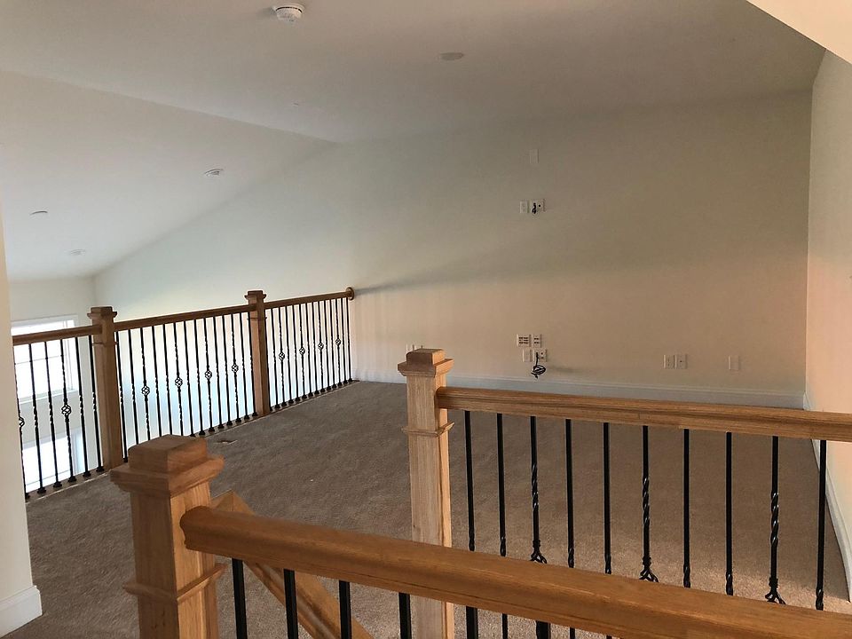 2nd Floor Loft