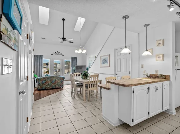 216 Double Eagle Dr, Myrtle Beach, SC