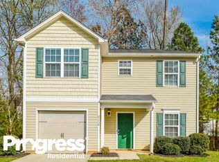 8338 Four Sisters Ln, Charlotte, NC 28215