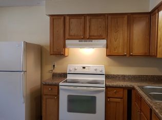 295 Hoyt Ave E APT 1, Saint Paul, MN 55130
