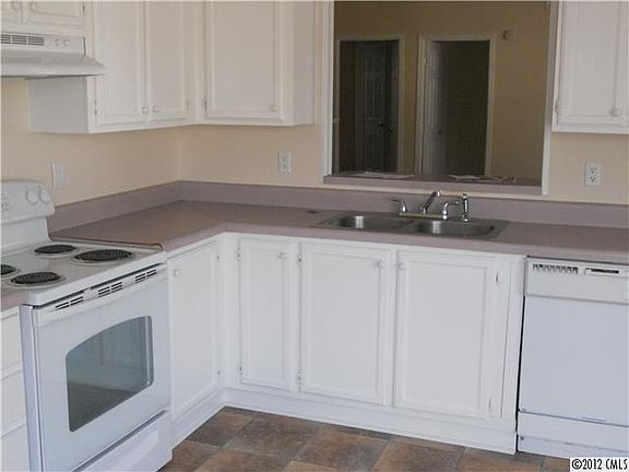 5th image of 1250 S Salvadore Ct