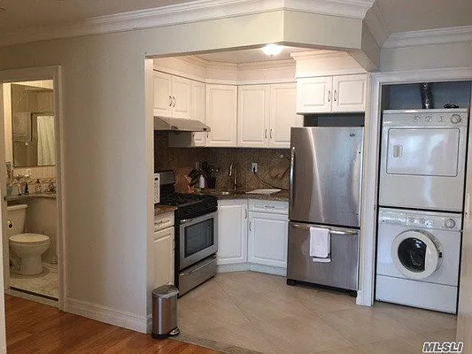 Sold by Winzone Realty Inc | media 4