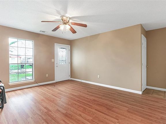 3rd image of 7649 Kingsport Blvd
