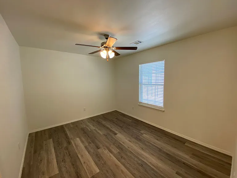 4211 Sante Fe Sq — Photo 43