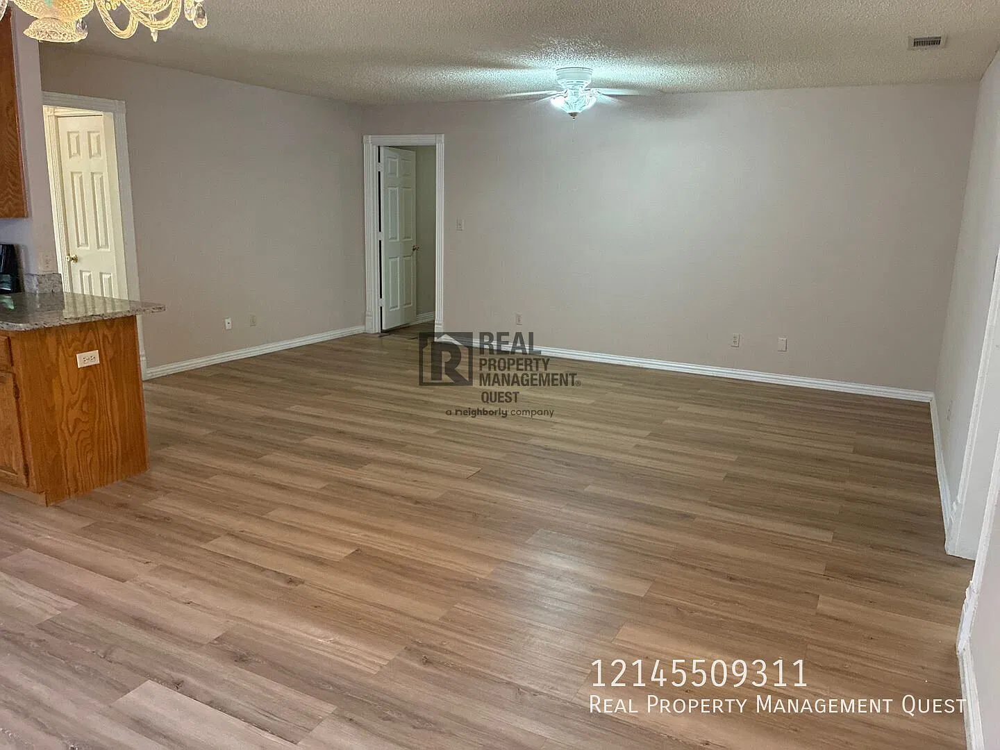 Cute 2 bed 2 bath available - Pay No admin Fee — Photo 2
