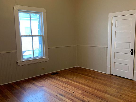 3rd image of 1312 Stewart Ave SE