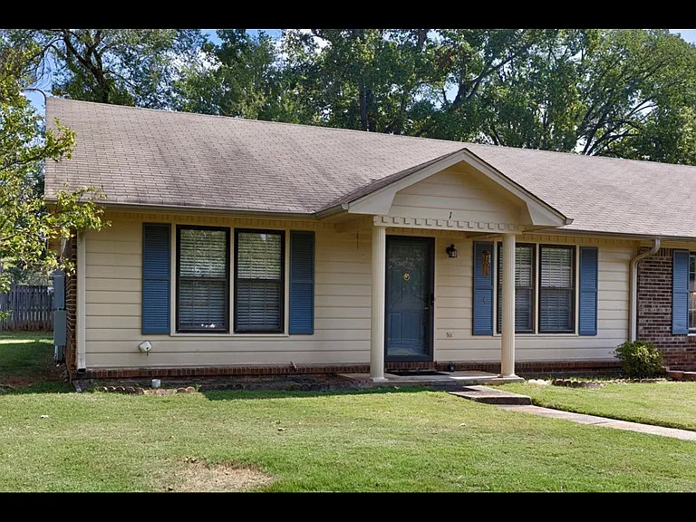 8147 Oldfield Rd SW #1 — Photo 5