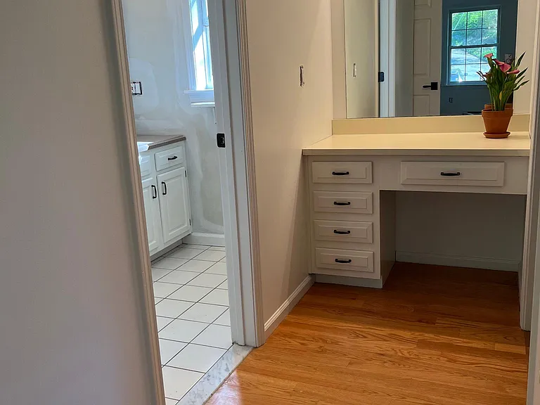 154 Beverly Rd — Photo 41