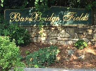 2 Barebridge Dr, Burnsville, NC 28714