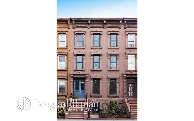 Sold by Douglas Elliman | media 26