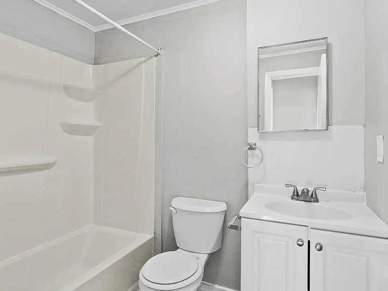 323 Philadelphia Ave #4 — Photo 17