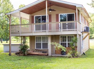 1541 Matlock Dr, Chapmansboro, TN 37035