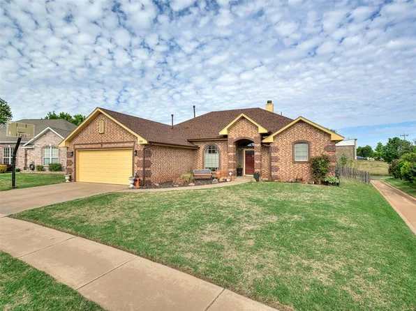 17729 Gold Dr, Edmond, OK 73003