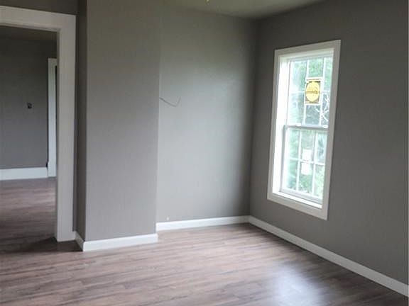 2nd image of 2212 Indiana Ave