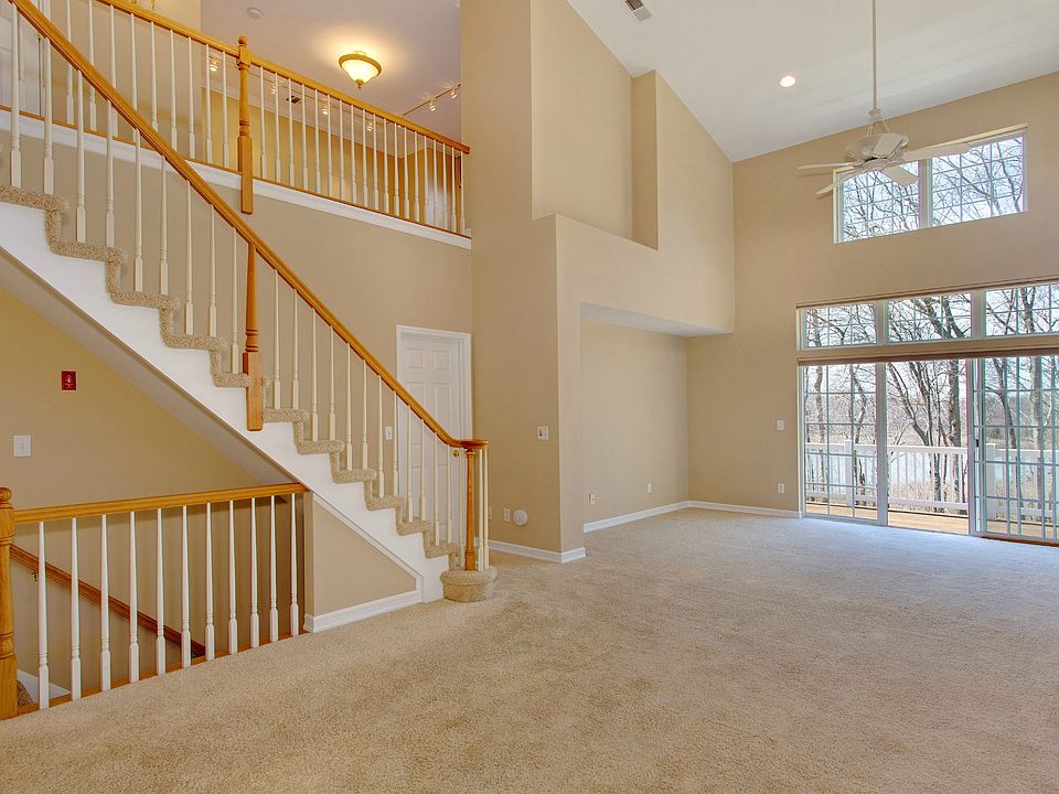1st image of 42 Big Pond Ln