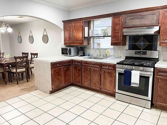 3B/2B- Kitchen