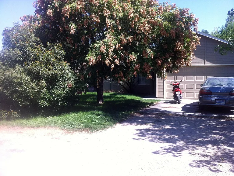 2128 S Gourley St — Photo 1
