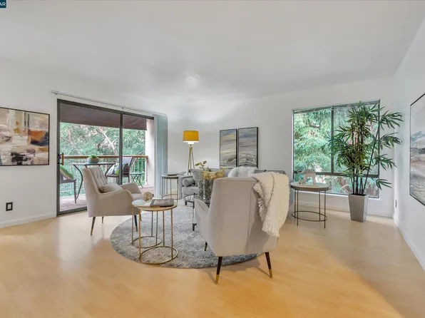 310 N Civic Dr APT 306, Walnut Creek, CA 94596