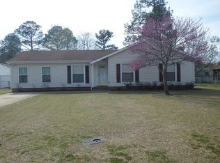 3602 Persimmon Rd, Hope Mills, NC 28348