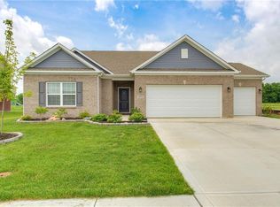 3270 S Ansley Dr, New Palestine, IN 46163