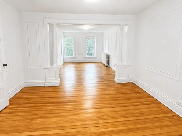 707-709 Warren St, Hudson, NY 12534