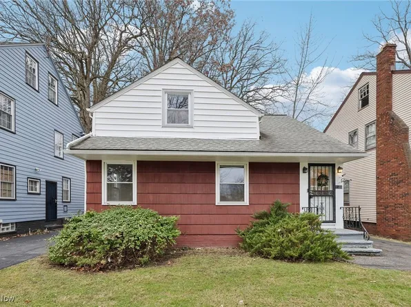 1968 Revere Rd, Cleveland Heights, OH 44118
