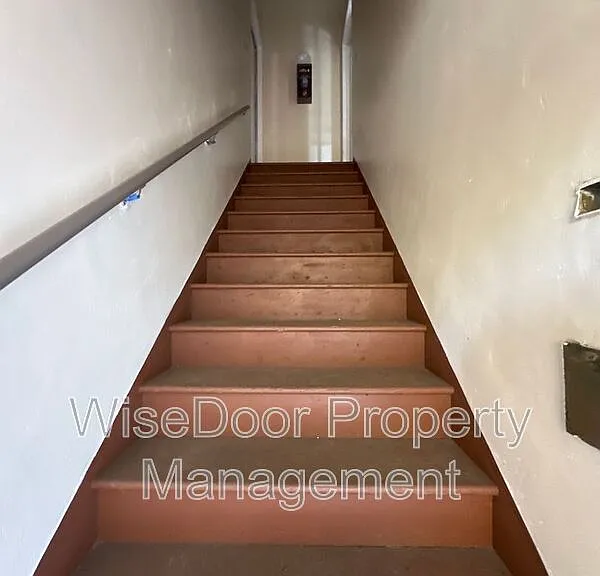 3852 1/2 City Terrace Dr — Photo 7