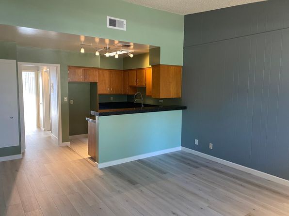 660 W Bonita Ave #20J