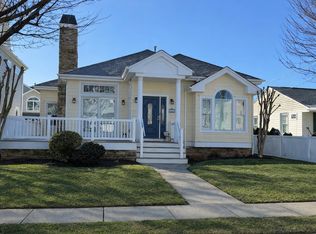 12 Walnut Rd, Ocean City, NJ 08226