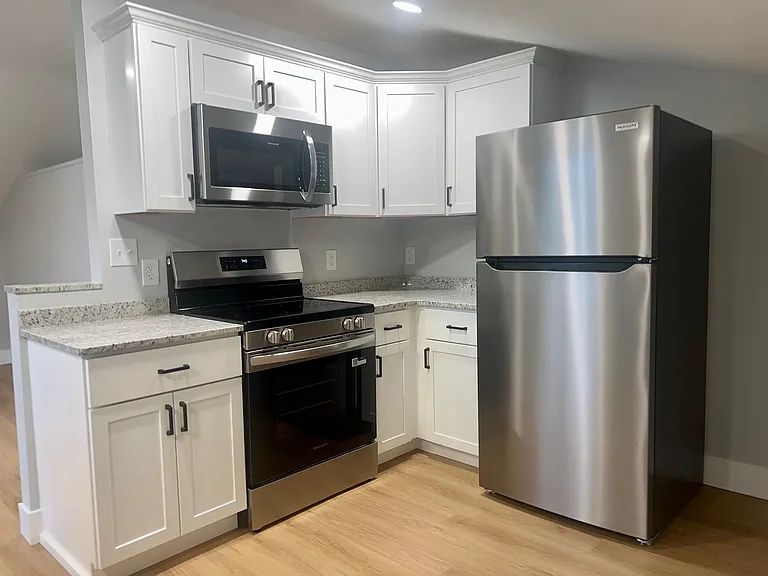 332 Daniel Webster Hwy #3 — Photo 3