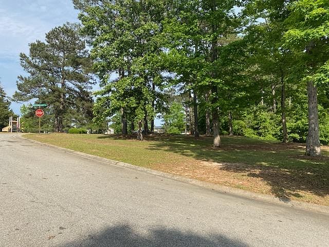 2nd image of 101 Cricket Hollow Ct