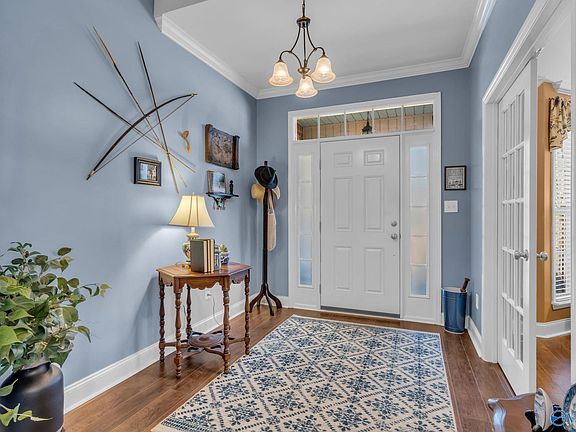 3rd image of 6902 Breyerton Way