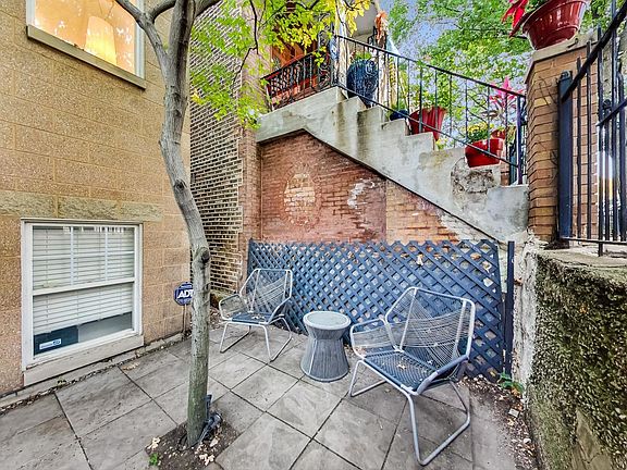 3rd image of 1620 W Wabansia Ave #1