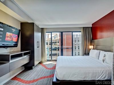 207 5th Ave #442, San Diego, CA, 92101