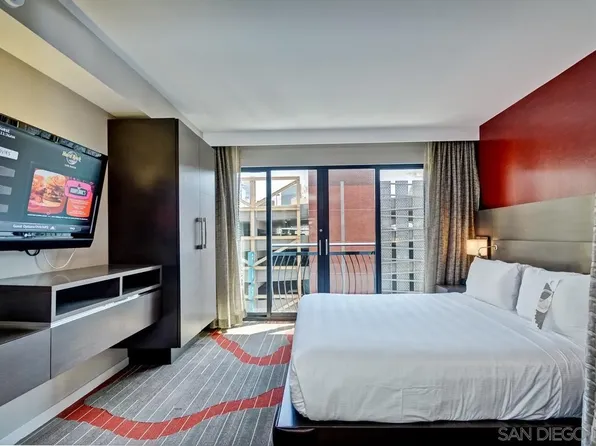 207 5th Ave #442, San Diego, CA 92101