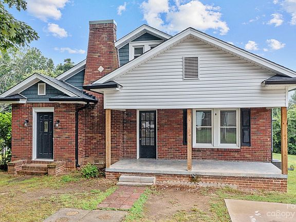 4th image of 1828 2nd St
